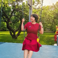 深圳市单身股东童个人资料照片