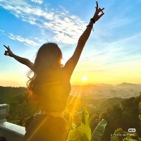 大连市单身白领早起早睡个人资料照片