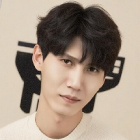 长春市单身策划总监海棠依旧个人资料照片