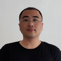 大连市单身程序员李个人资料照片