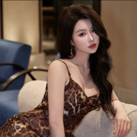 成都市单身演员露露个人资料照片