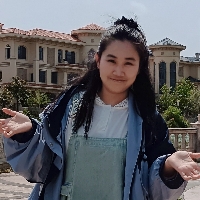 上海市单身数学教师Carol个人资料照片