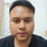 深圳市单身物业管理经理大叔个人资料照片