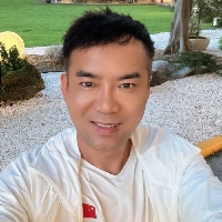 深圳市单身连续创业者AI孤勇者个人资料照片